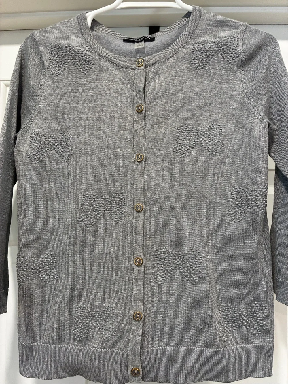 Cable & Gauge Gray Bow-Appliqué Button-Front Cardigan
